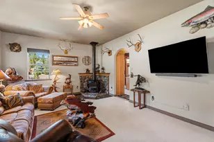 70116 Sorrell Dr, Sisters, OR 97759 - Photo 13