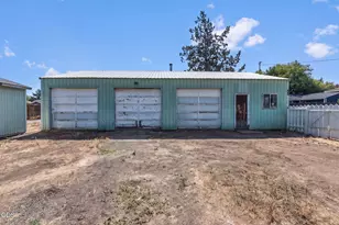 1516 SW 23rd St, Redmond, OR 97756 - Photo 21