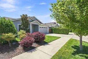 1754 Dragon Tail Pl, Medford, OR 97504 - Photo 3