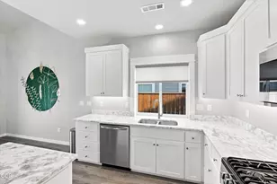 1754 Dragon Tail Pl, Medford, OR 97504 - Photo 15