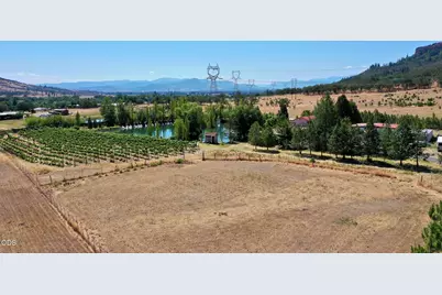 3311 Tresham Lane, Central Point, OR 97502 - Photo 35