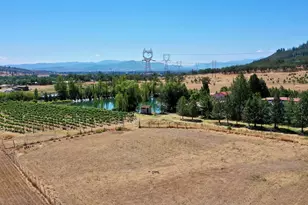 3311 Tresham Ln, Central Point, OR 97502 - Photo 35