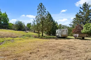 1459 Highcrest Dr, Medford, OR 97504 - Photo 37