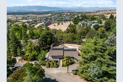 1459 Highcrest Drive, Medford, OR 97504 - Photo 43