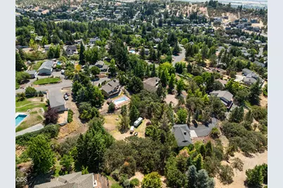 1459 Highcrest Drive, Medford, OR 97504 - Photo 53
