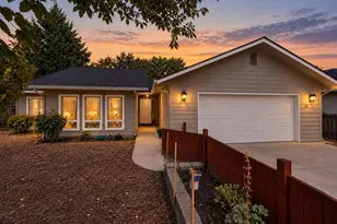 128 Fawn Cir, Shady Cove, OR 97539 - Photo 21