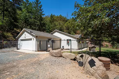 [Address not provided], Medford, OR 97501 - Photo 37