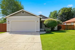 1983 NE Jackson Ave, Bend, OR 97701 - Photo 1