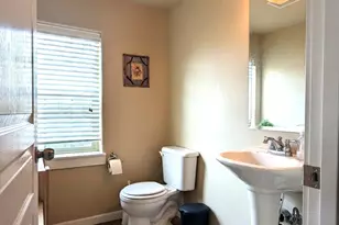 20441 Brentwood Ave, Bend, OR 97702 - Photo 7