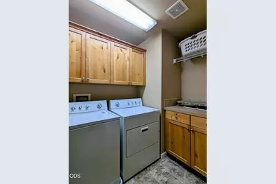 20441 Brentwood Avenue, Bend, OR 97702 - Photo 19