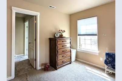 20441 Brentwood Avenue, Bend, OR 97702 - Photo 11
