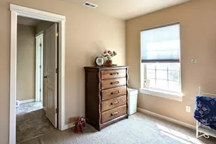 20441 Brentwood Ave, Bend, OR 97702 - Photo 11