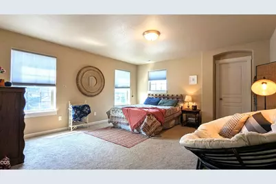 20441 Brentwood Avenue, Bend, OR 97702 - Photo 9