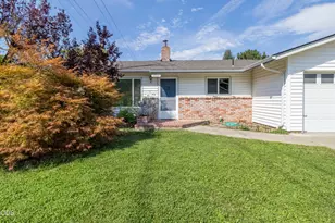 101 Hickory Dr, Rogue River, OR 97537 - Photo 3