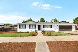 1789 Inverness Dr, Medford, OR 97504 - Photo 1