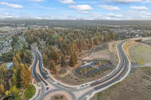 61000 Brosterhous Rd, Bend, OR 97702 - Photo 37