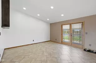 4285 NE Butler Ave, Redmond, OR 97756 - Photo 9
