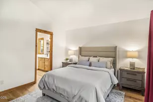 60813 Grand Targhee Dr, Bend, OR 97702 - Photo 17