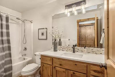 60813 Grand Targhee Drive, Bend, OR 97702 - Photo 21