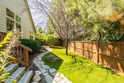 60813 Grand Targhee Drive, Bend, OR 97702 - Photo 25