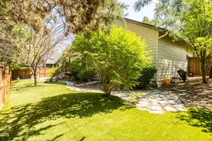 60813 Grand Targhee Dr, Bend, OR 97702 - Photo 27
