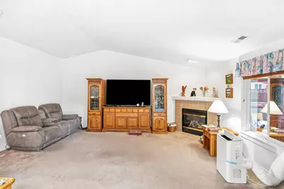 2227 SW Newberry Court, Redmond, OR 97756 - Photo 5