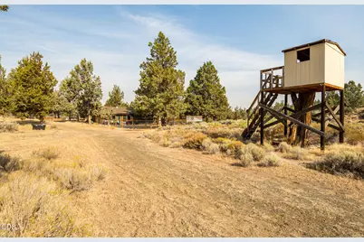 6446 NW Lynch Lane, Redmond, OR 97756 - Photo 29