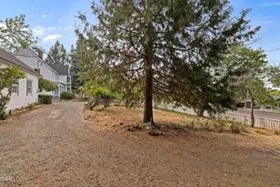 540 E California St, Jacksonville, OR 97530 - Photo 67