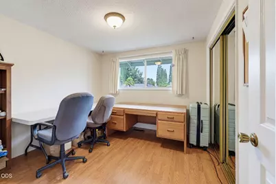 1964 Camellia Avenue, Medford, OR 97504 - Photo 29