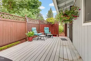 1964 Camellia Ave, Medford, OR 97504 - Photo 5