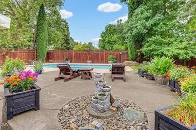 1964 Camellia Avenue, Medford, OR 97504 - Photo 13