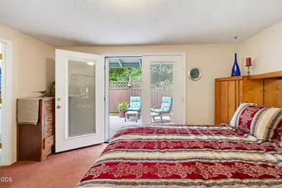 1964 Camellia Avenue, Medford, OR 97504 - Photo 33