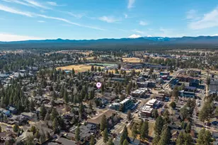 762 Northwest Mount Washington Drive, Bend, OR 97703 - Photo 29