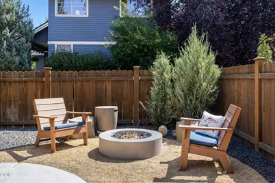 762 NW Mount Washington Drive, Bend, OR 97703 - Photo 23