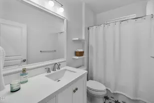762 Northwest Mount Washington Drive, Bend, OR 97703 - Photo 19