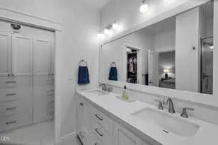 762 Northwest Mount Washington Drive, Bend, OR 97703 - Photo 15