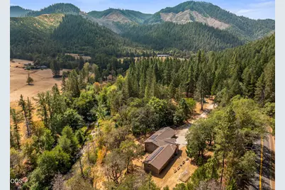 12330 E Evans Creek Road, Rogue River, OR 97537 - Photo 47