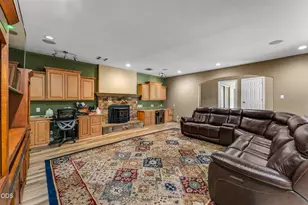 12330 E Evans Creek Rd, Rogue River, OR 97537 - Photo 17