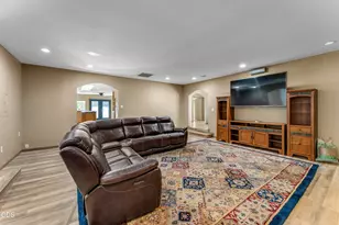 12330 E Evans Creek Rd, Rogue River, OR 97537 - Photo 17