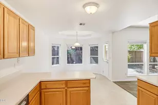 2140 Birchwood Ln, Ashland, OR 97520 - Photo 11