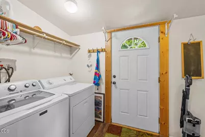8550 E Evans Creek Road, Rogue River, OR 97537 - Photo 35