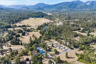 8550 E Evans Creek Rd, Rogue River, OR 97537 - Photo 43