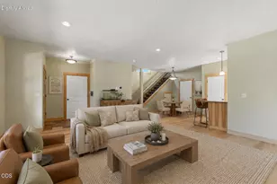 61390 Merriewood Ct, Bend, OR 97702 - Photo 3