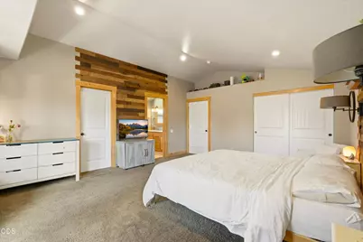 61390 Merriewood Court, Bend, OR 97702 - Photo 13