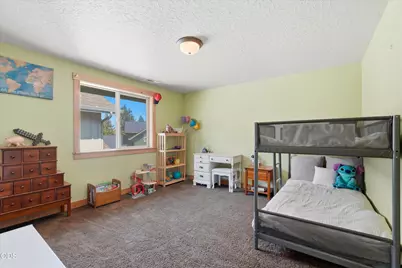 61390 Merriewood Court, Bend, OR 97702 - Photo 17