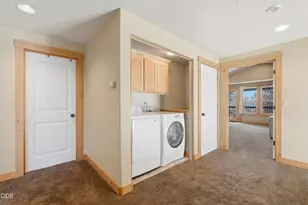 61390 Merriewood Ct, Bend, OR 97702 - Photo 21
