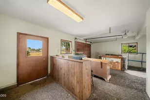 566 NW Reata, Prineville, OR 97754 - Photo 23