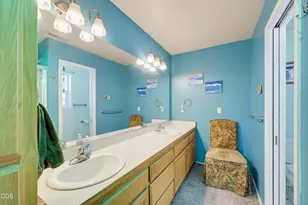 537 SW Wagner Meadows Dr, Grants Pass, OR 97526 - Photo 15