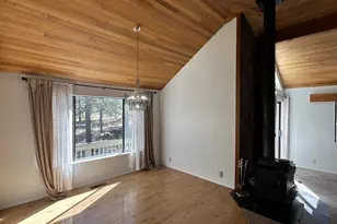 57384 Acacia Ln, Sunriver, OR 97707 - Photo 7