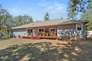 2749 Jumpoff Joe Creek Rd, Grants Pass, OR 97526 - Photo 27